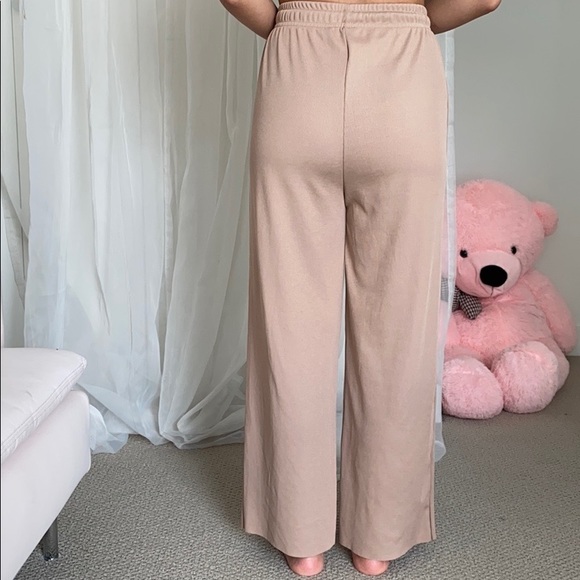 π 2 for $30 Wide Leg Lounge Pants - Picture 4 of 5